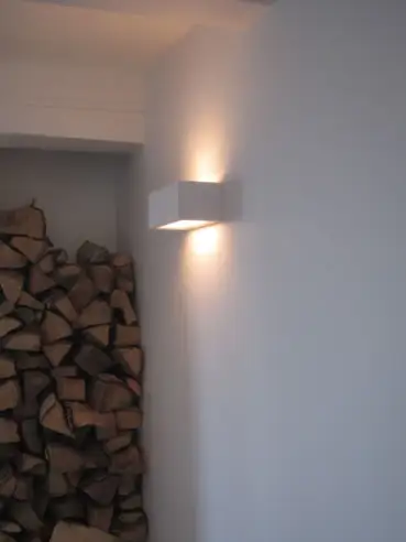 Wandlamp woonkamer boven en beneden